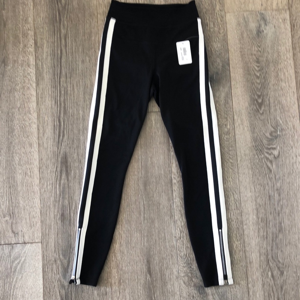 Spiritual Gangster Leggings